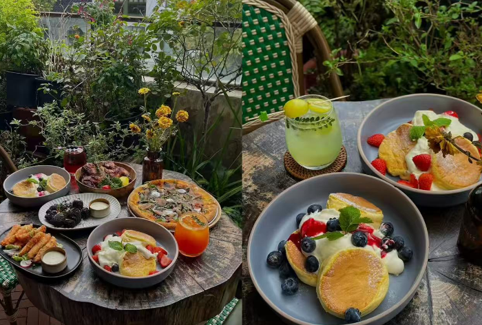 4 4