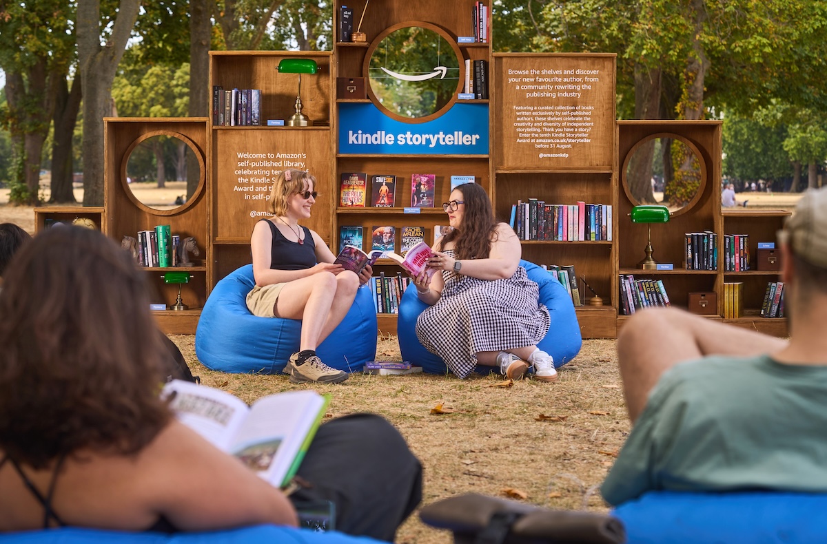 Amazon-Pop-Up-library-2 Amazon-Pop-Up-library-2